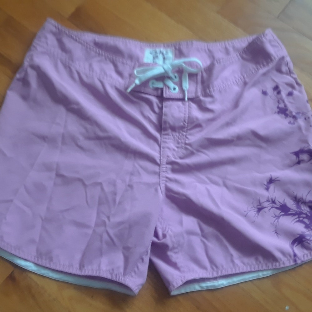 Womens Oakley boxee style shorts size 10